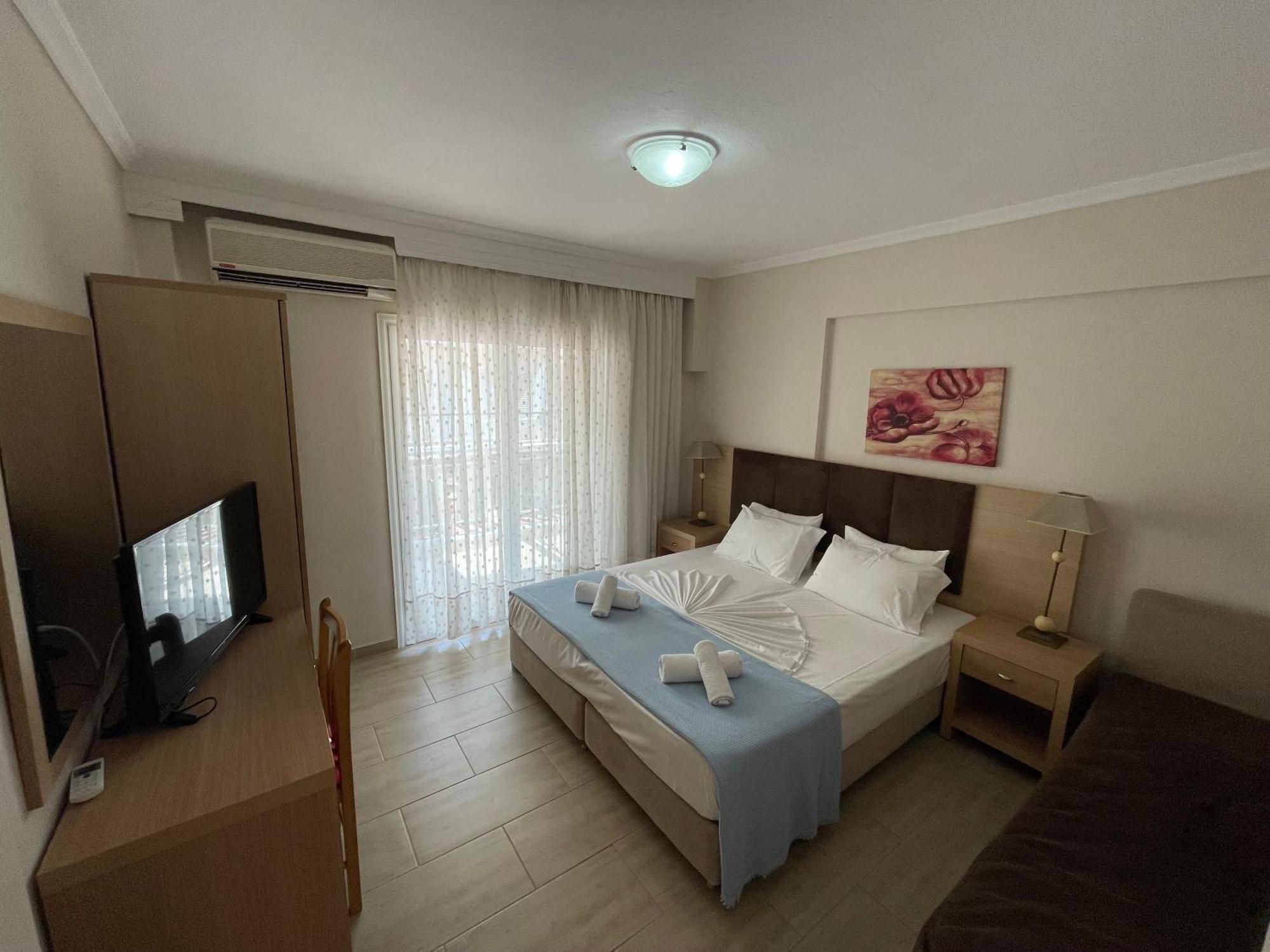 Maria Apartments Paralia Dionysiou Exterior foto